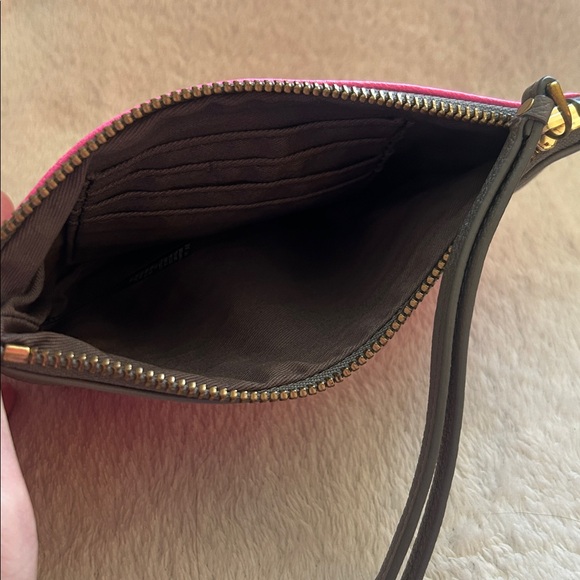 Fossil Hot Pink Leather Wristlet Clutch - Picture 3 of 3